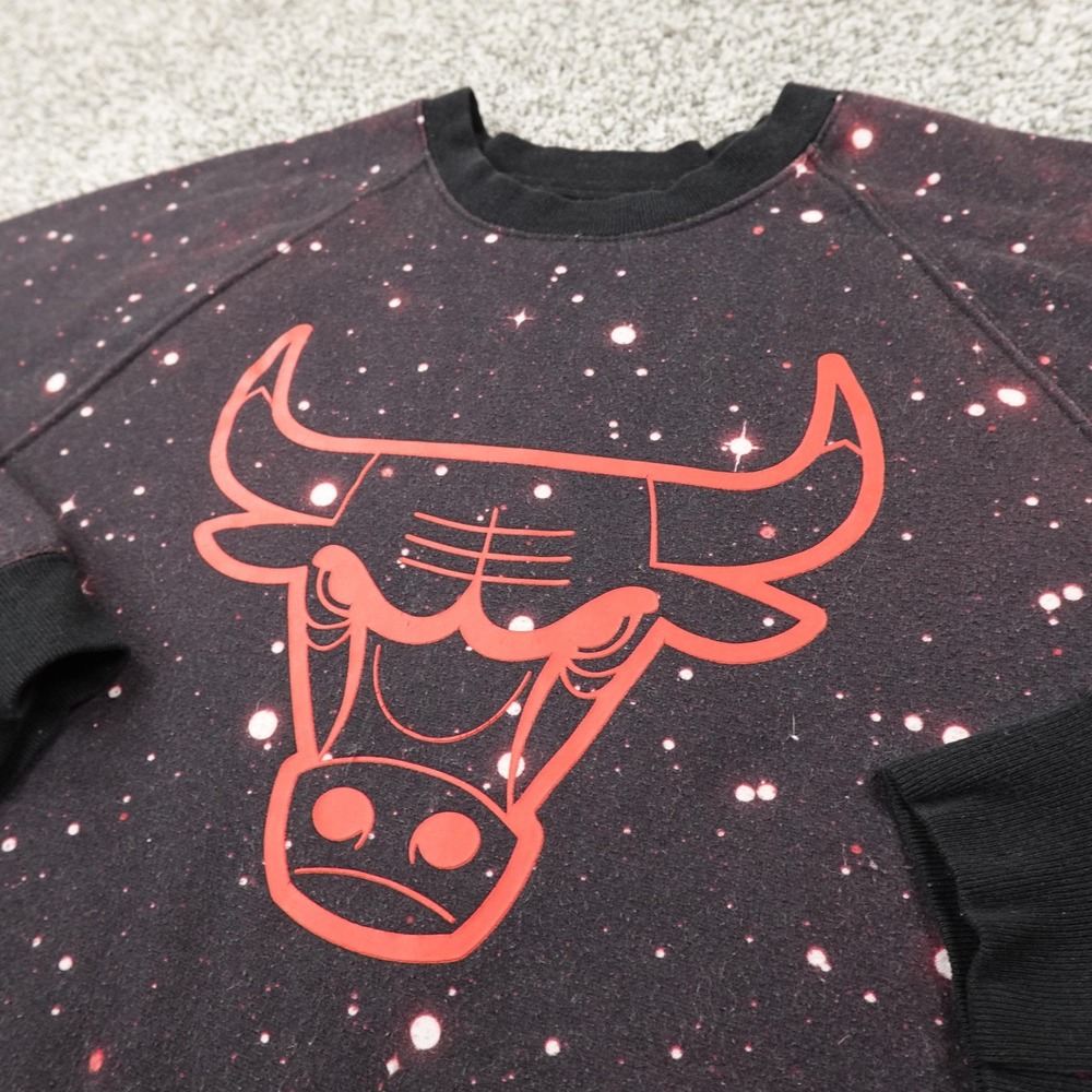 Chicago Bulls Sweatshirt Mens M Black Red NBA Basketball Galaxy Crewneck Sweater